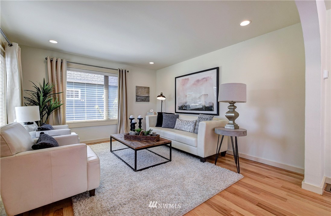 339 Wells Avenue North Renton, WA 98057 - Photo 4 of 26 Gallery Image 4
