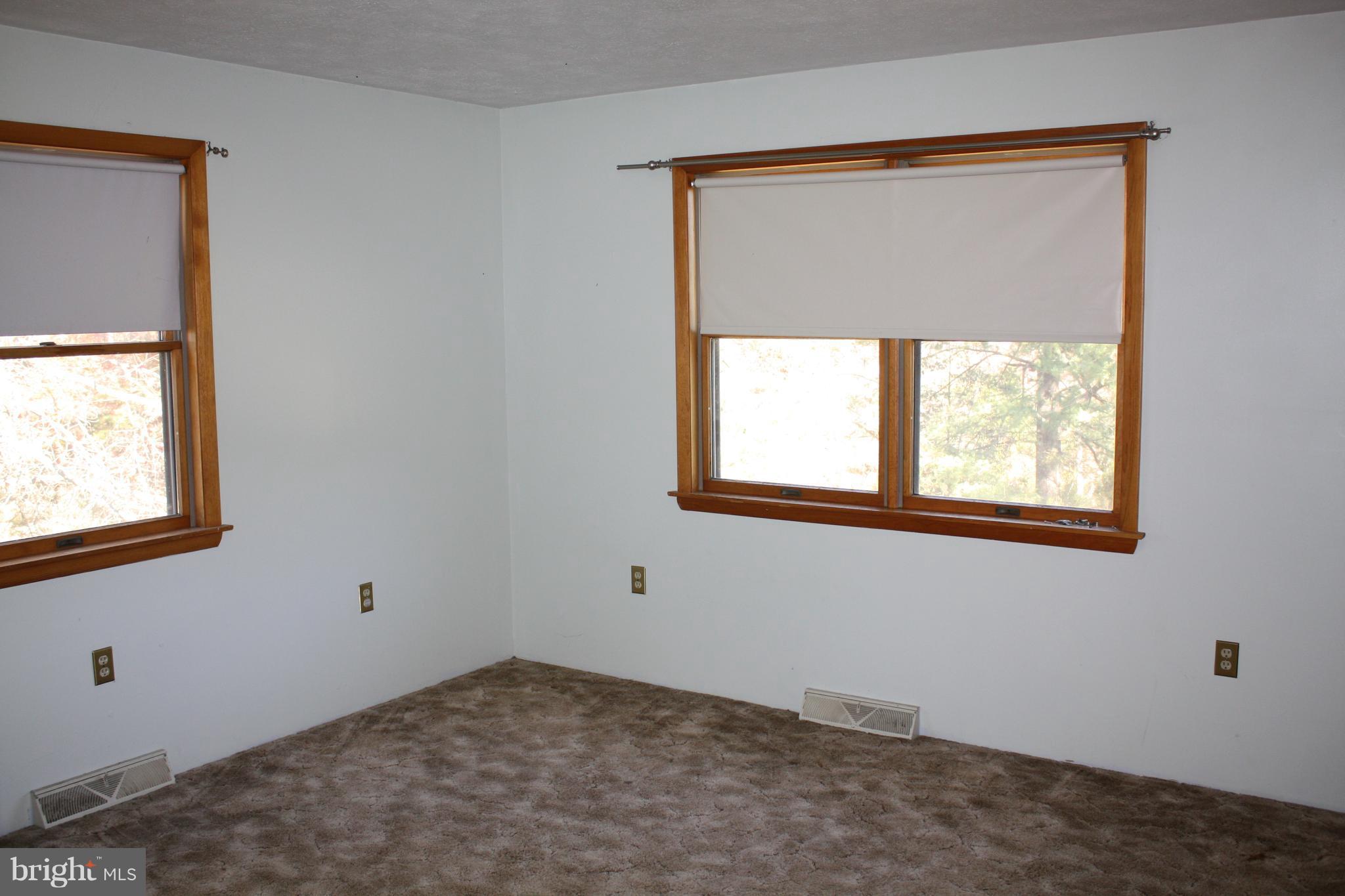 5348 Fort Valley Road Fort Valley, VA 22652 - Photo 12 of 22 Bedroom