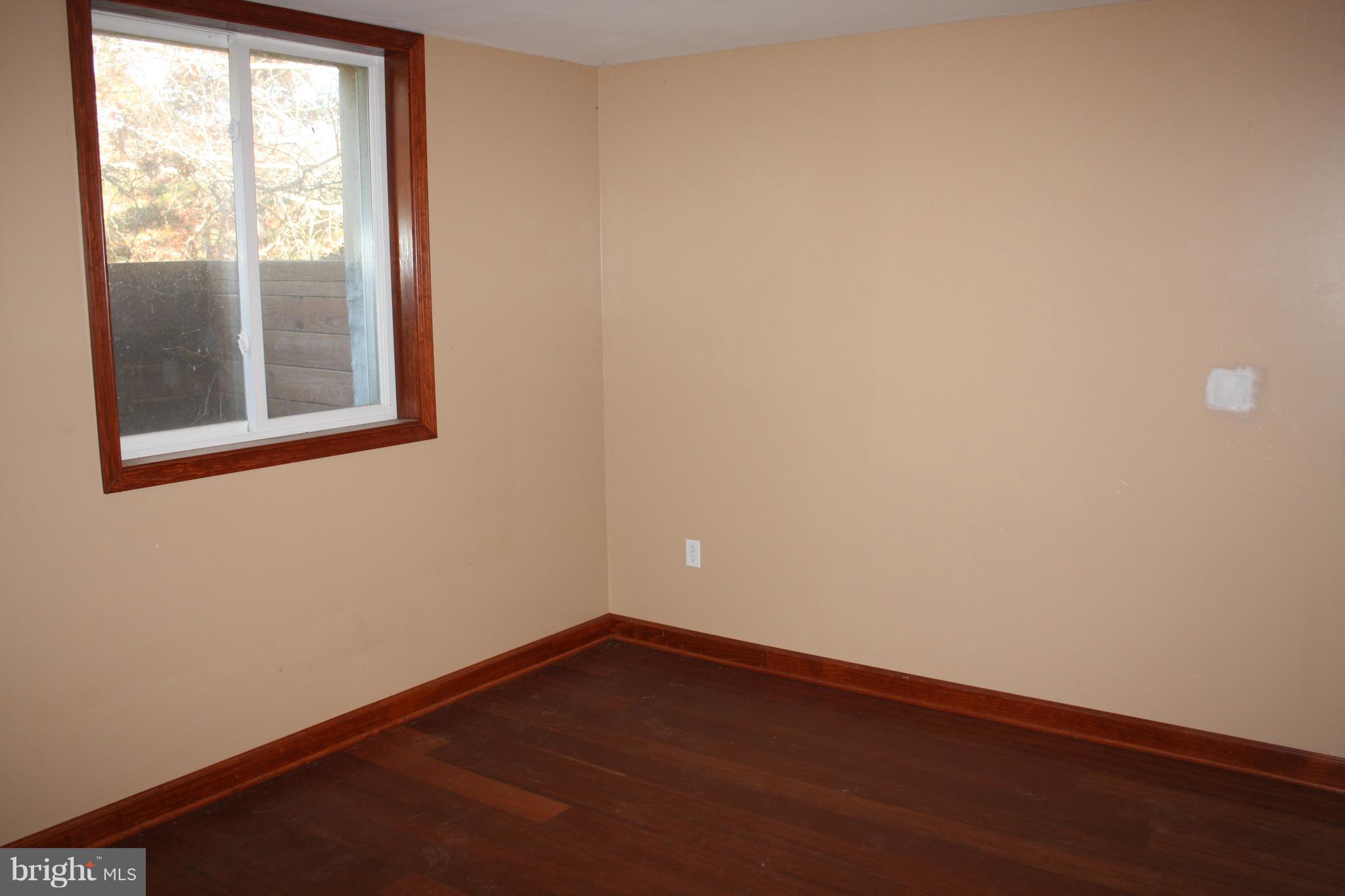 5348 Fort Valley Road Fort Valley, VA 22652 - Photo 14 of 22 Basement Office/Craft room