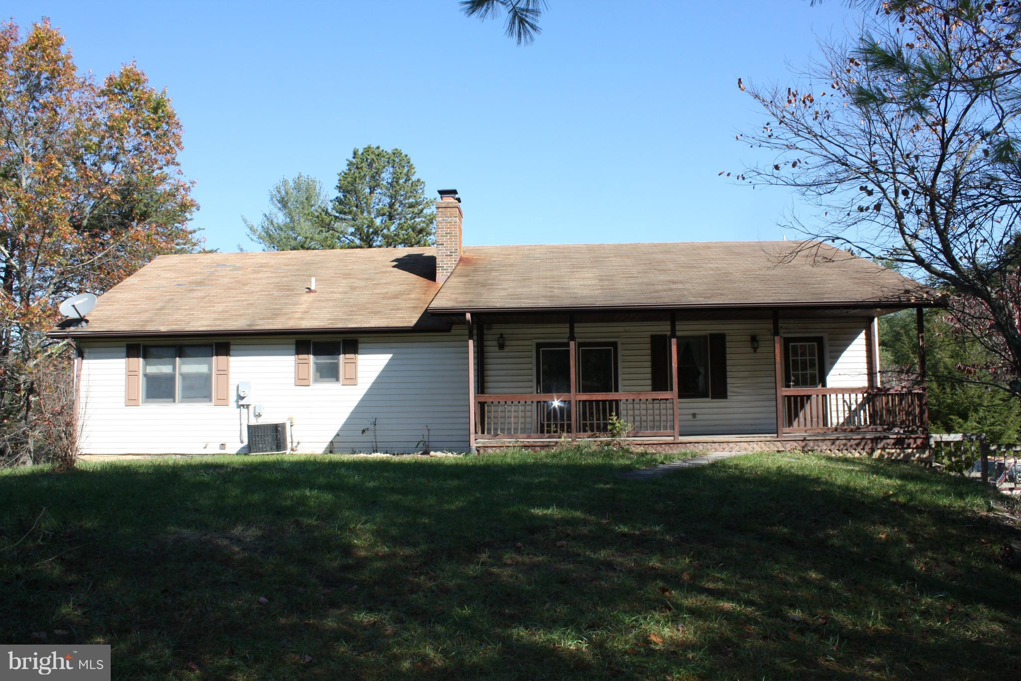 5348 Fort Valley Road Fort Valley, VA 22652 - Photo 3 of 22 Exterior (Rear)