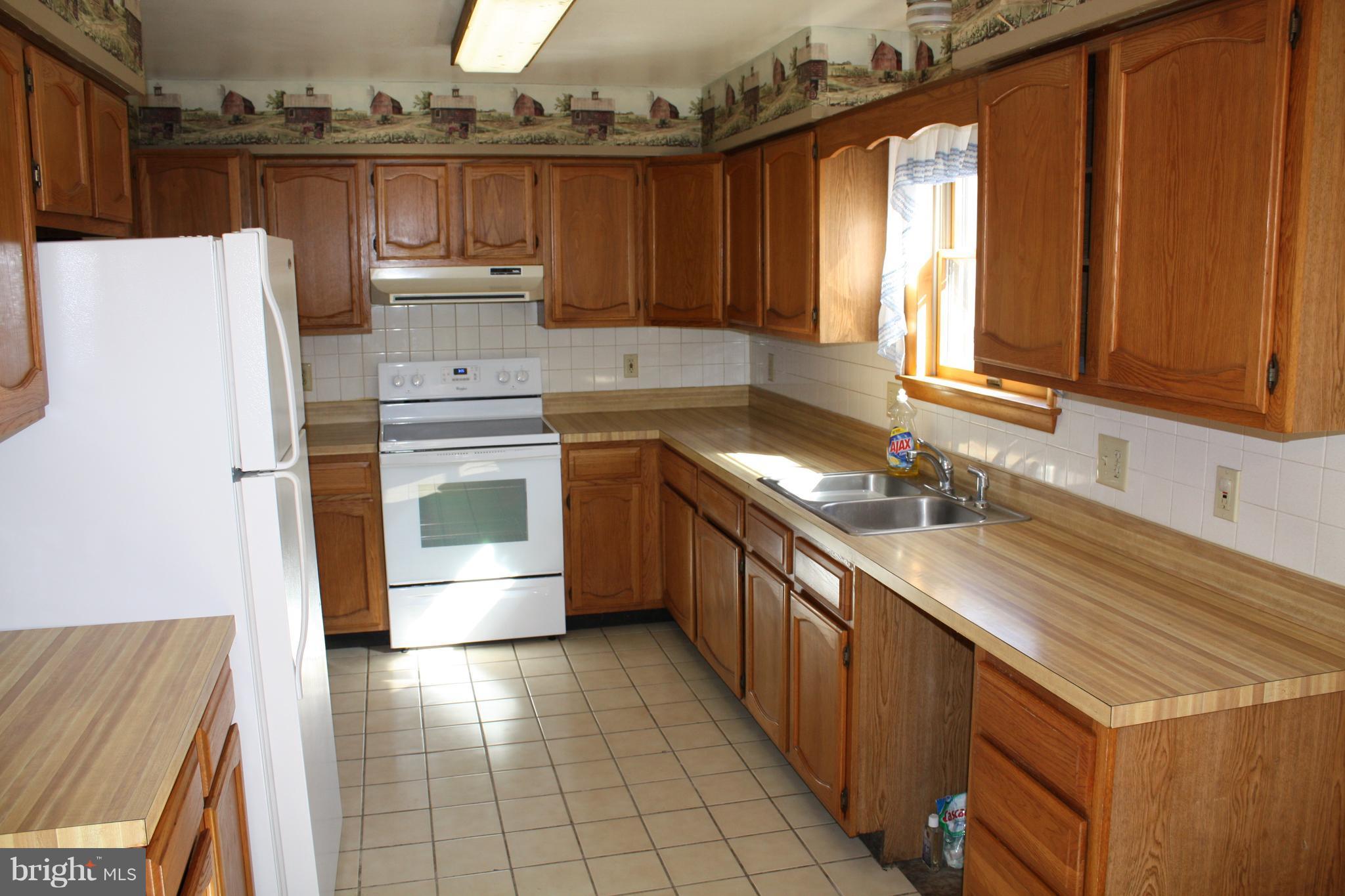 5348 Fort Valley Road Fort Valley, VA 22652 - Photo 4 of 22 Kitchen