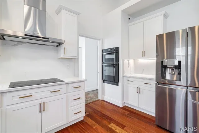 $619,000 | 489 Westglen Village Drive, Ballwin, MO 63021