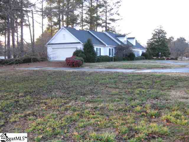 1032 Neely Ferry Road Laurens, SC 29360 - Photo 2 of 24