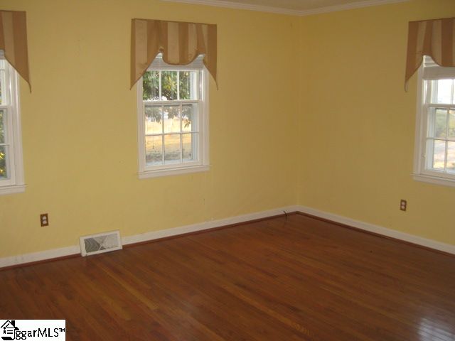 1032 Neely Ferry Road Laurens, SC 29360 - Photo 19 of 24