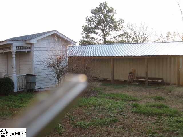 1032 Neely Ferry Road Laurens, SC 29360 - Photo 6 of 24