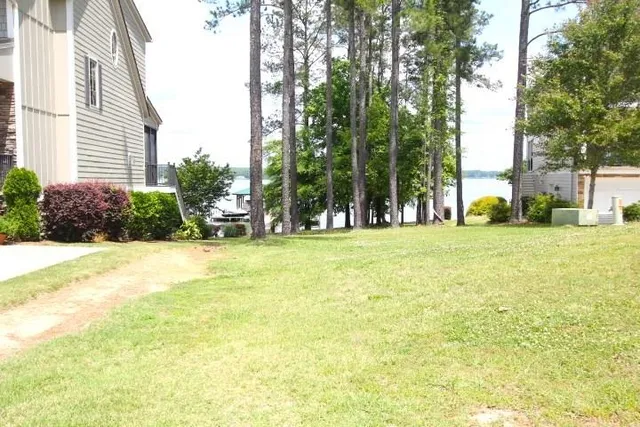$179,900 | 606 Grand Harbor Boulevard, Ninety Six, SC 29666