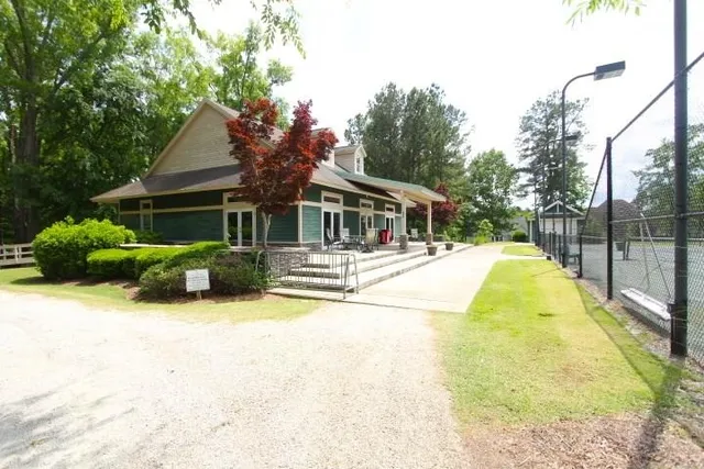 $179,900 | 606 Grand Harbor Boulevard, Ninety Six, SC 29666