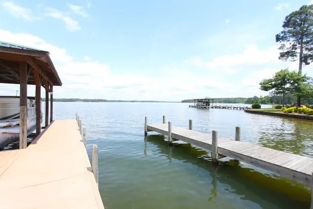 $179,900 | 606 Grand Harbor Boulevard, Ninety Six, SC 29666