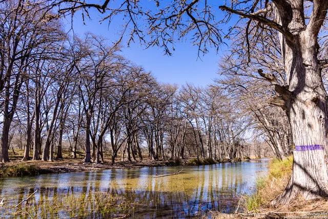 $338,250 | 2400 Little Dry Frio Road, Rio Frio, TX 78873