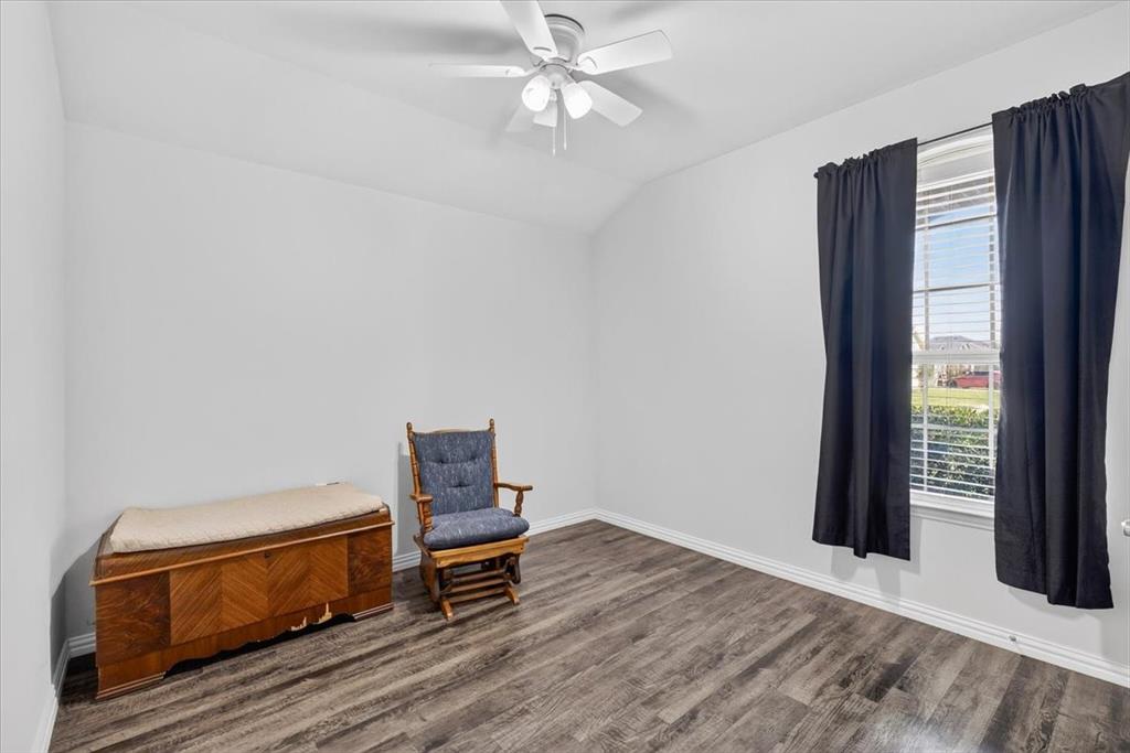 515 Cottage Row Mabank, TX 75147 - Photo 13 of 23
