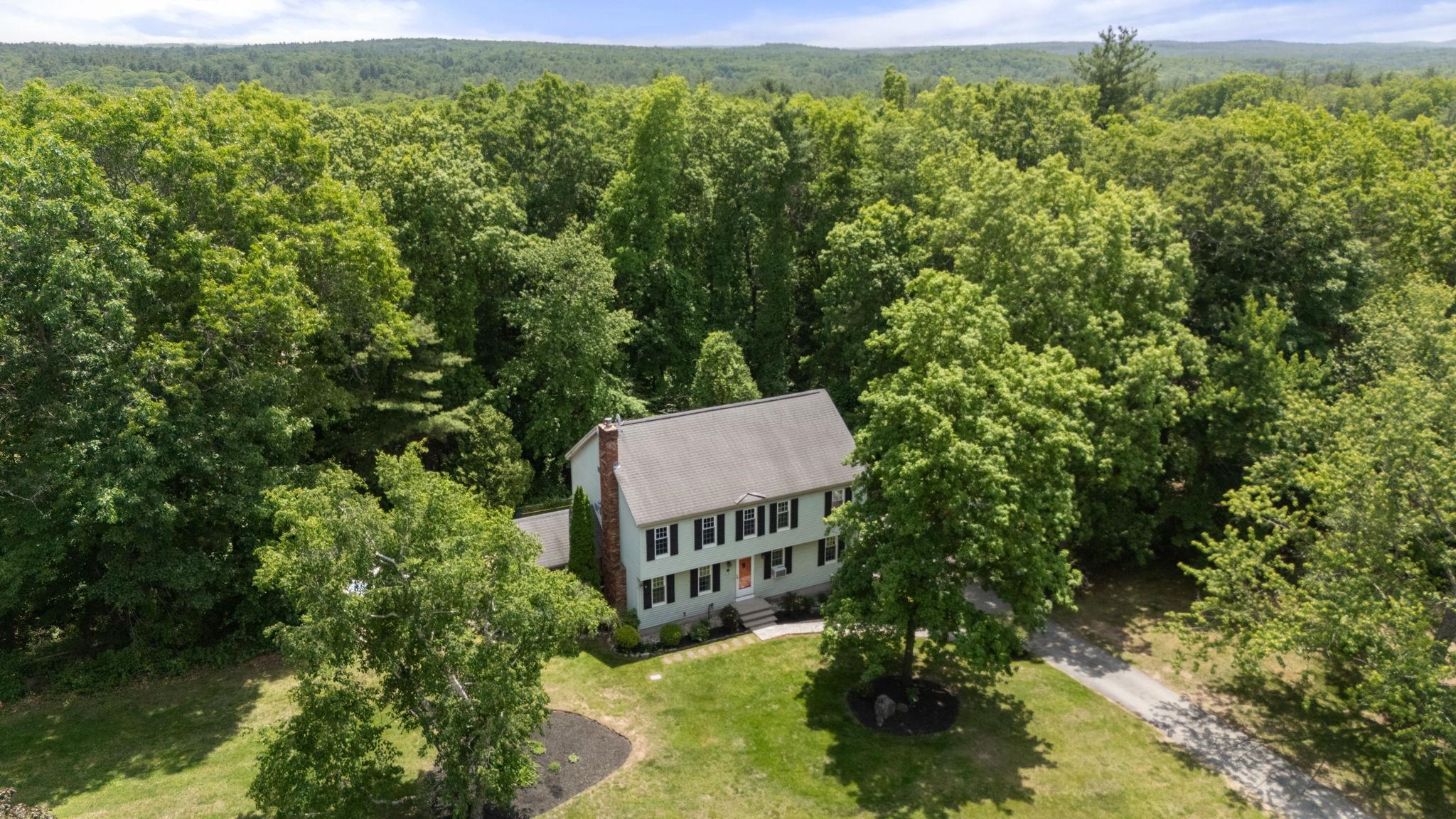2 Grandview Road Windham, NH 03087 - Photo 7 of 44