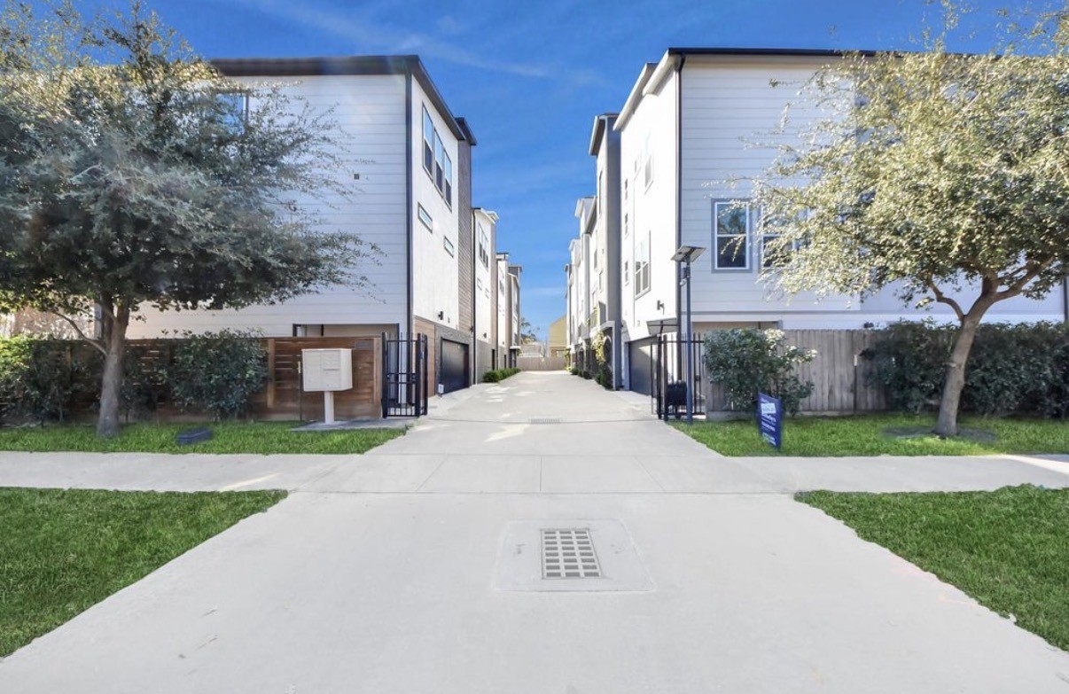 604 West 28th Street, Unit A Houston, TX 77008 - Photo 3 of 27