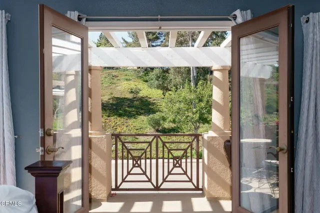 $1,295,000 | 664 Corte Regalo, Camarillo, CA 93010