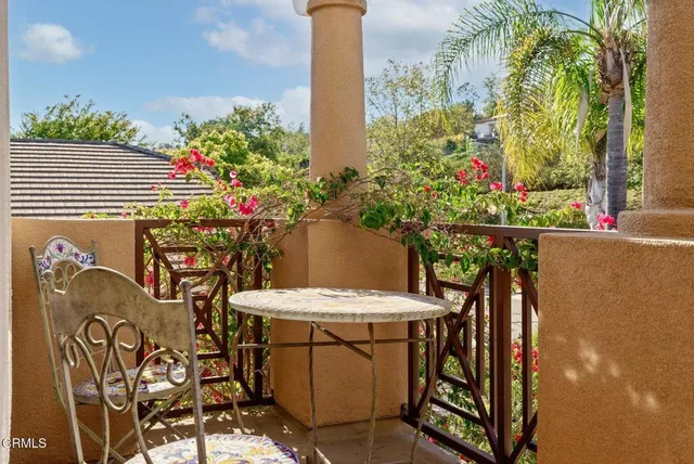 $1,295,000 | 664 Corte Regalo, Camarillo, CA 93010