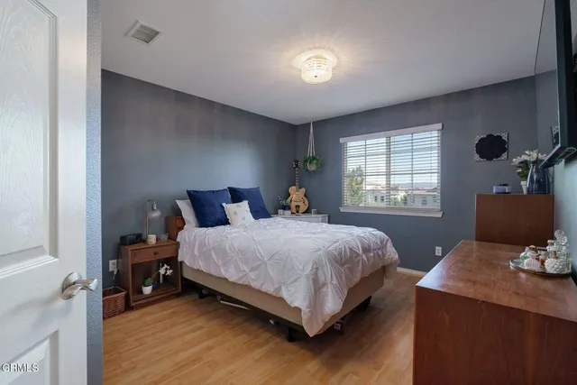 $1,295,000 | 664 Corte Regalo, Camarillo, CA 93010