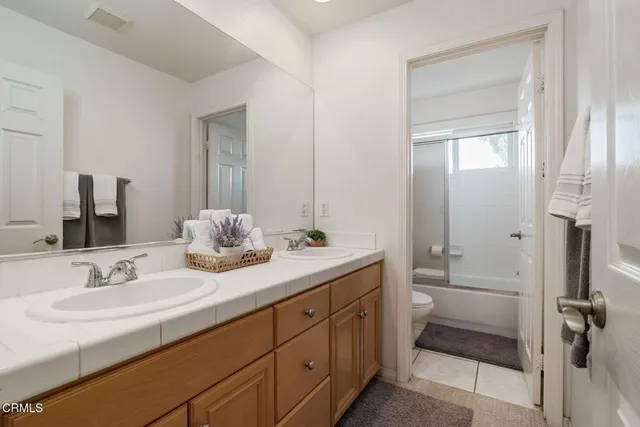 $1,295,000 | 664 Corte Regalo, Camarillo, CA 93010