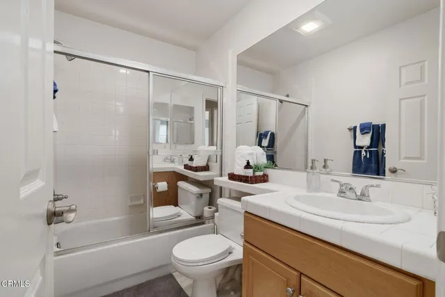 $1,295,000 | 664 Corte Regalo, Camarillo, CA 93010