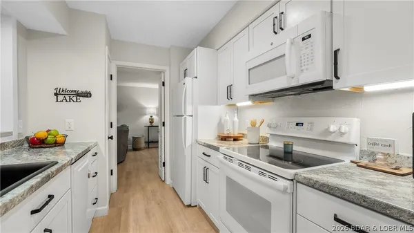 $349,000 | 104 Canoe Court, Osage Beach, MO 65065