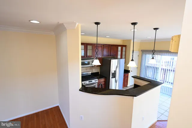 $2,900 | 20855 Collingwood Terrace, Sterling, VA 20165