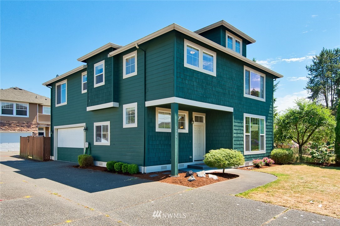 3920 Meadow Avenue North Renton, WA 98056 - Photo 1 of 24 Gallery Image 1