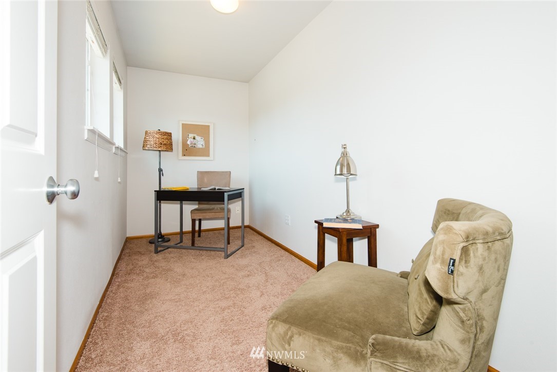 3920 Meadow Avenue North Renton, WA 98056 - Photo 17 of 24 Gallery Image 17