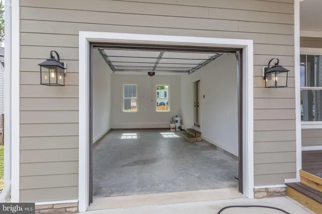 $899,000 | 613 Kenmore Avenue, Fredericksburg, VA 22401