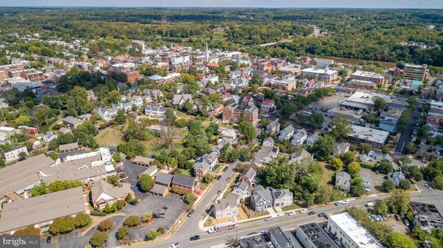 $899,000 | 613 Kenmore Avenue, Fredericksburg, VA 22401