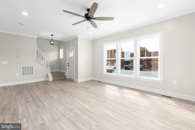 $899,000 | 613 Kenmore Avenue, Fredericksburg, VA 22401