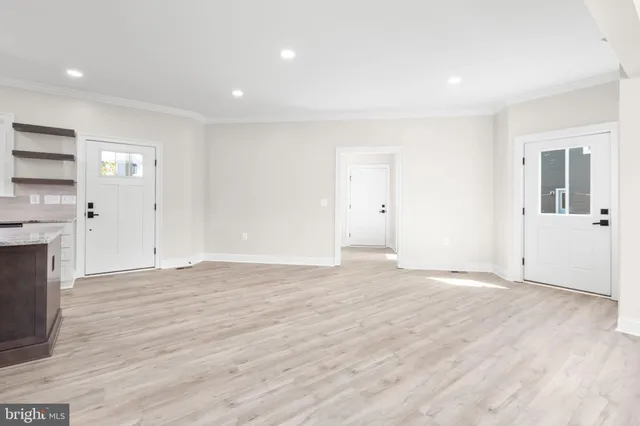 $899,000 | 613 Kenmore Avenue, Fredericksburg, VA 22401