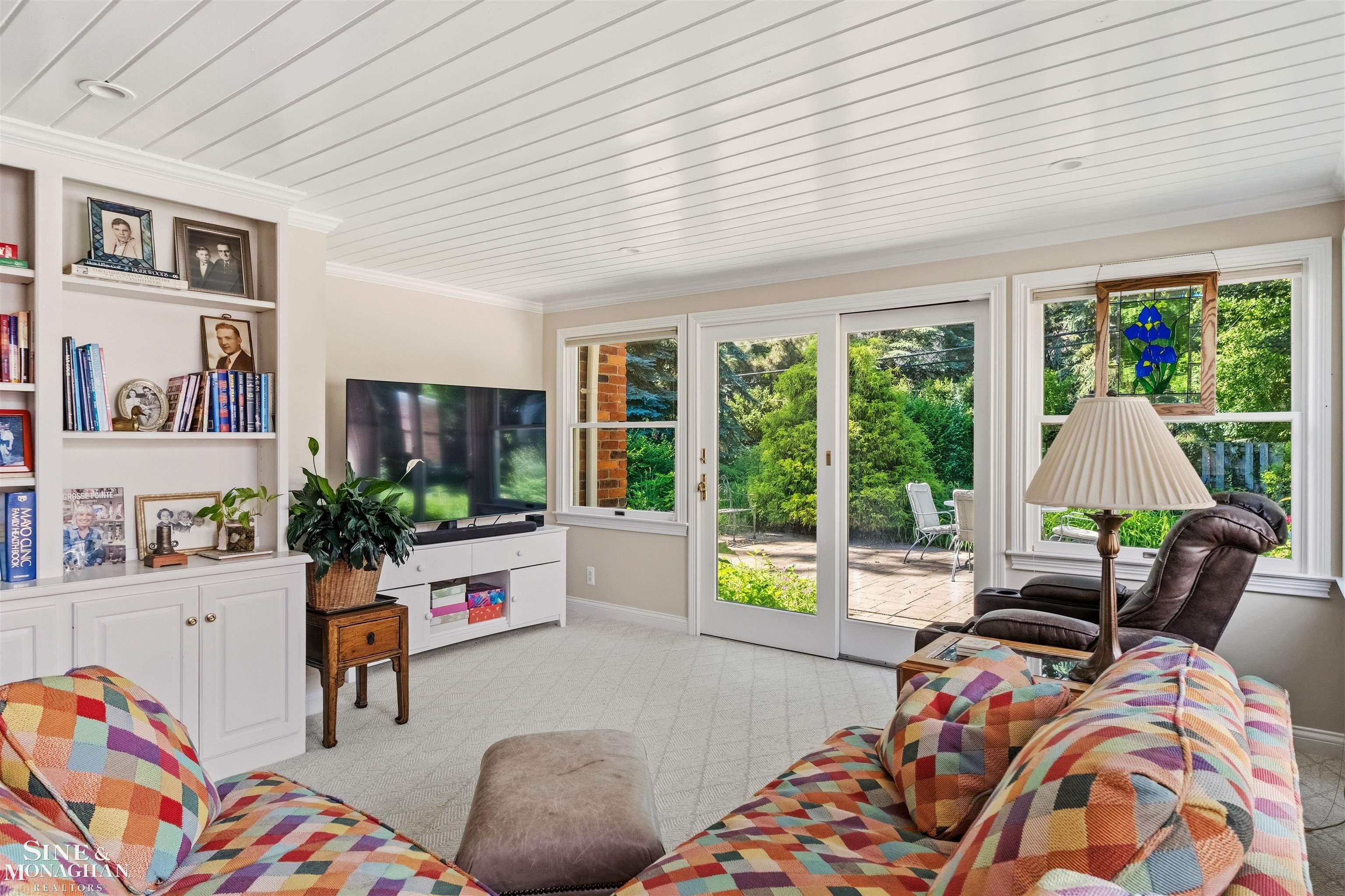 83 Hawthorne Road Grosse Pointe Shores, MI 48236 - Photo 23 of 50