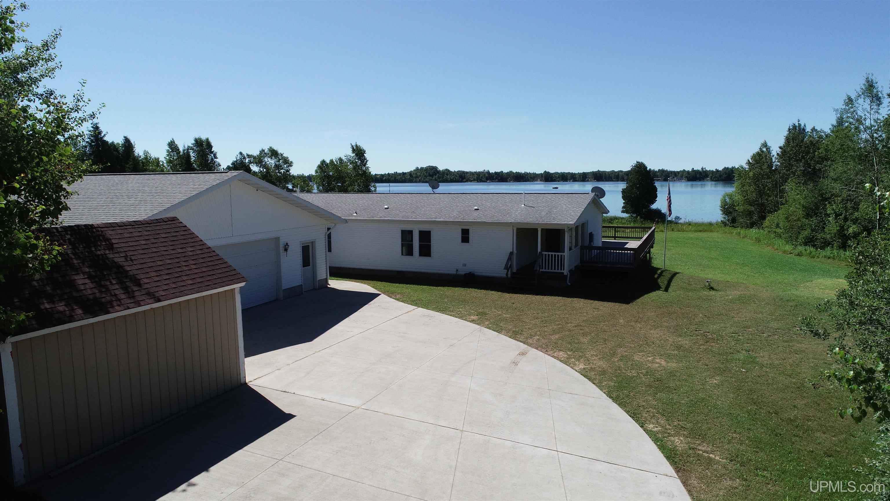 3319 North Gulliver Lake Road Gulliver, MI 49840 - Photo 7 of 62