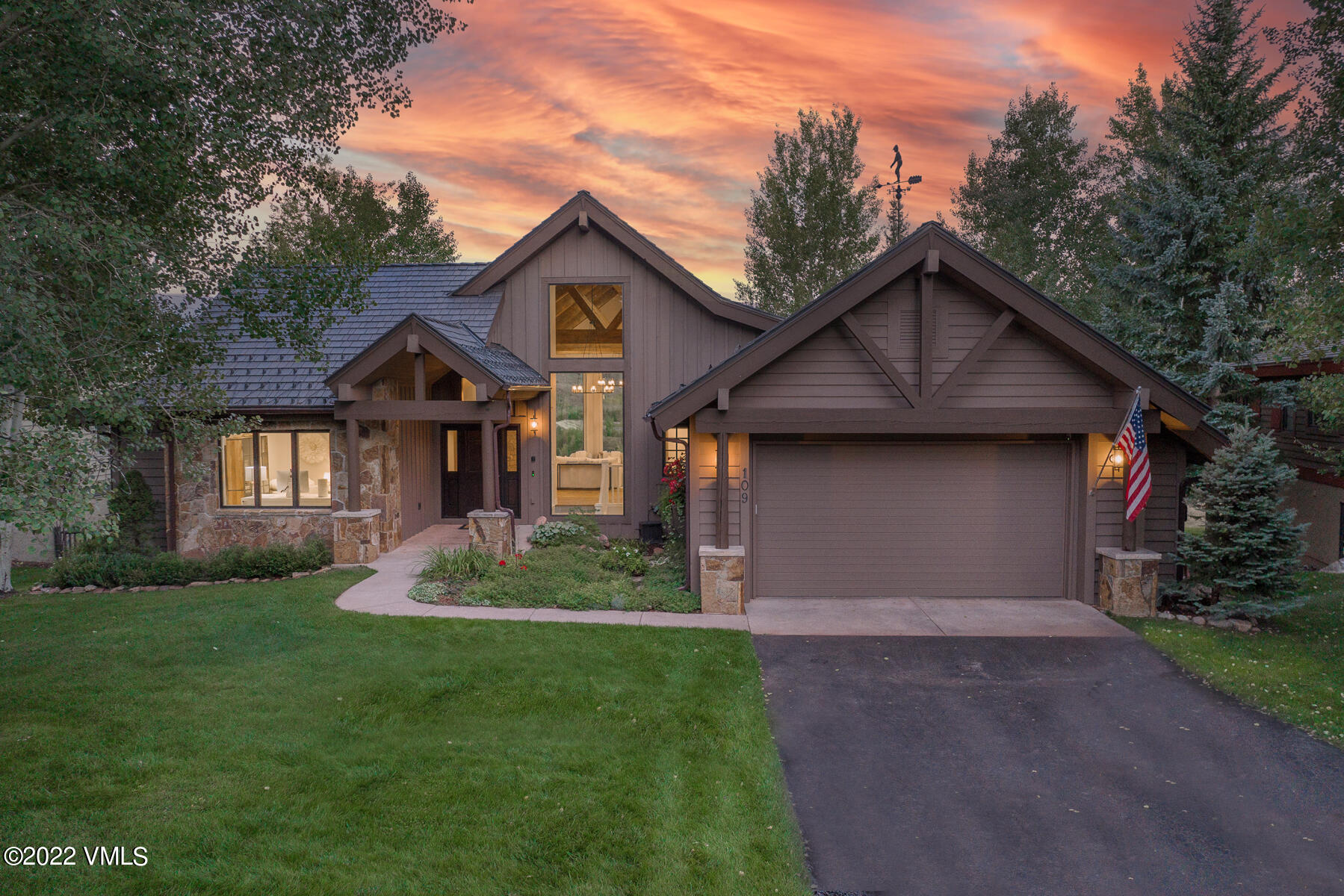 109 Saddle Ridge Loop Edwards, CO 81632 - Photo 3 of 63 1