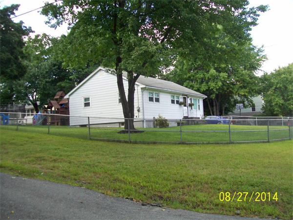 386 Trull Road Tewksbury, MA 01876 - Photo 4 of 26 Gallery Image 4