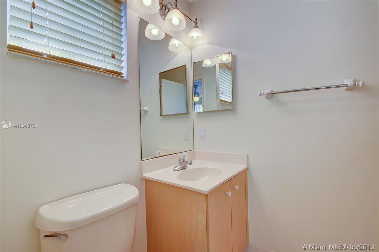 4417 Stone Ridge Way Weston, FL 33331 - Photo 18 of 53