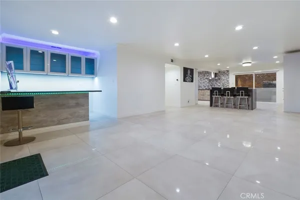 $9,800 | 3381 Oakmont View Drive, Glendale, CA 91208