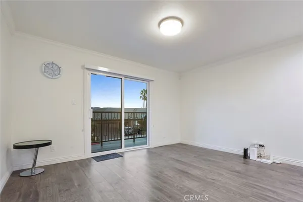 $9,800 | 3381 Oakmont View Drive, Glendale, CA 91208