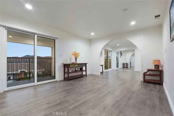 $9,800 | 3381 Oakmont View Drive, Glendale, CA 91208