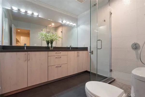 $9,800 | 3381 Oakmont View Drive, Glendale, CA 91208