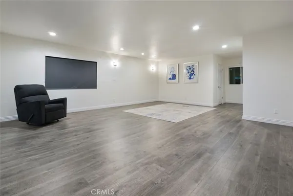 $9,800 | 3381 Oakmont View Drive, Glendale, CA 91208