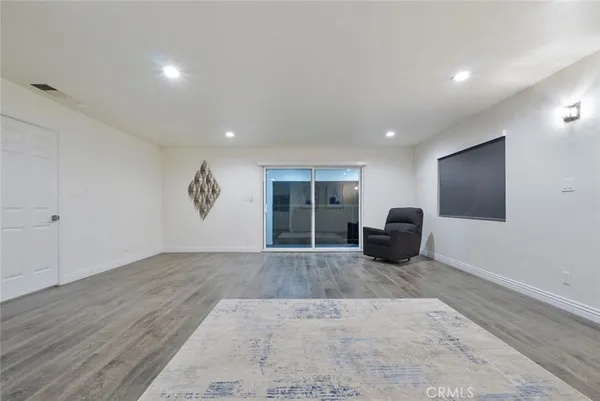 $9,800 | 3381 Oakmont View Drive, Glendale, CA 91208