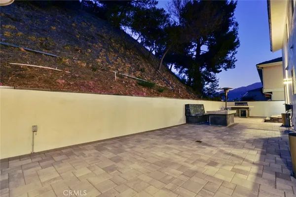 $9,800 | 3381 Oakmont View Drive, Glendale, CA 91208