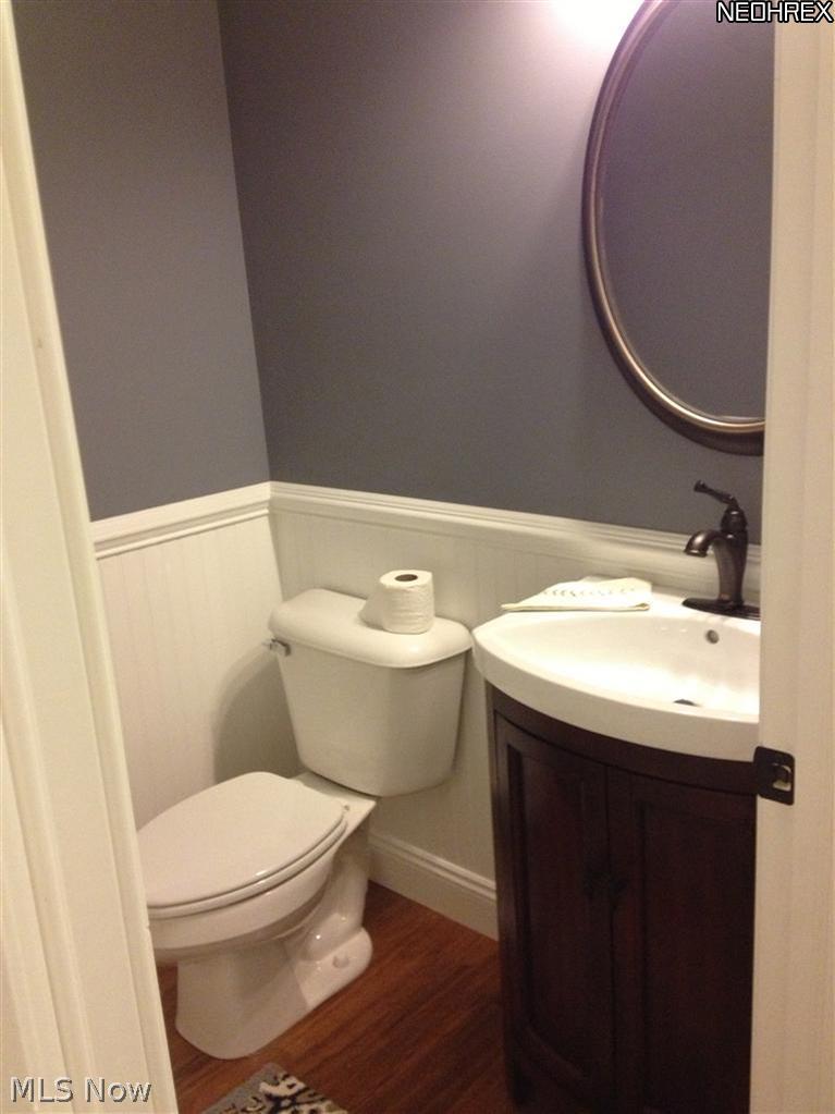 1077 Argonne Road Cleveland, OH 44121 - Photo 3 of 10