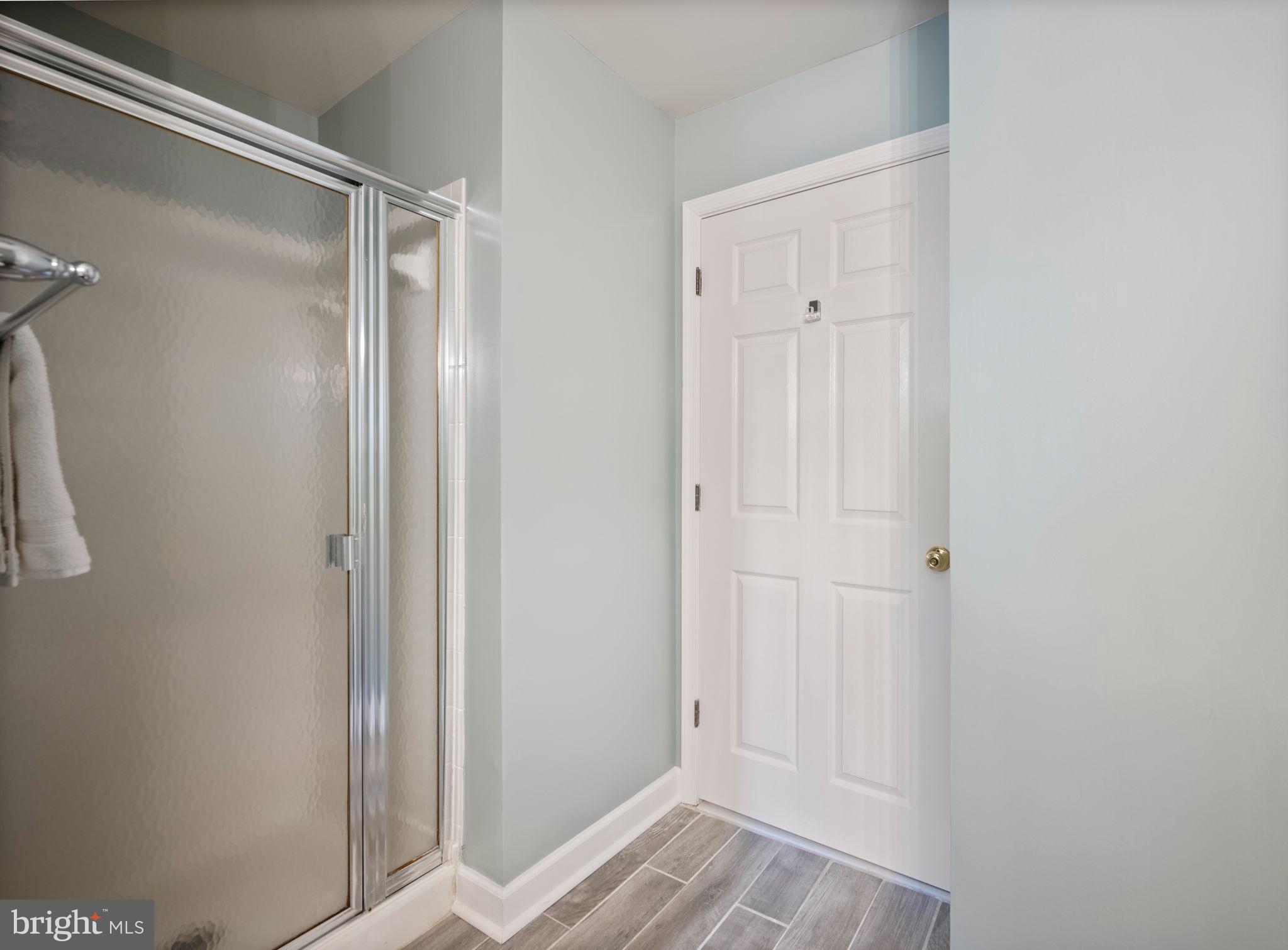 2322 Falls Gable Lane, Unit N Baltimore, MD 21209 - Photo 29 of 44 a view of bathroom