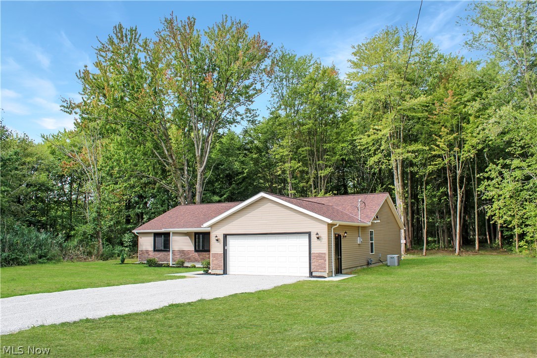 1270 North County Line Road Geneva, OH 44041 - Photo 3 of 23