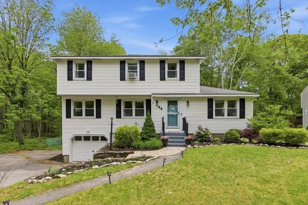 $749,900 | 44 Lincoln Street, Northborough, MA 01532