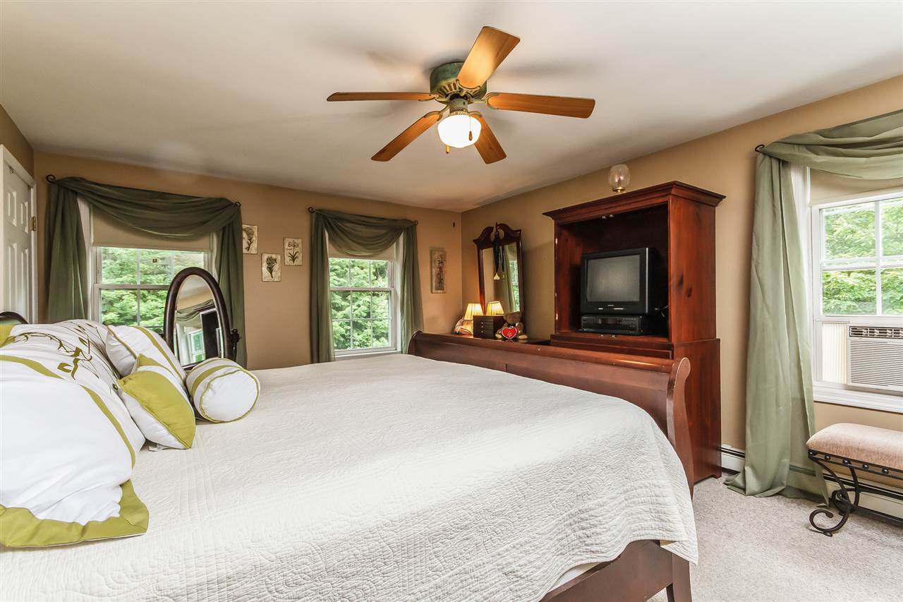 615 Bedford Road New Boston, NH 03070 - Photo 19 of 40