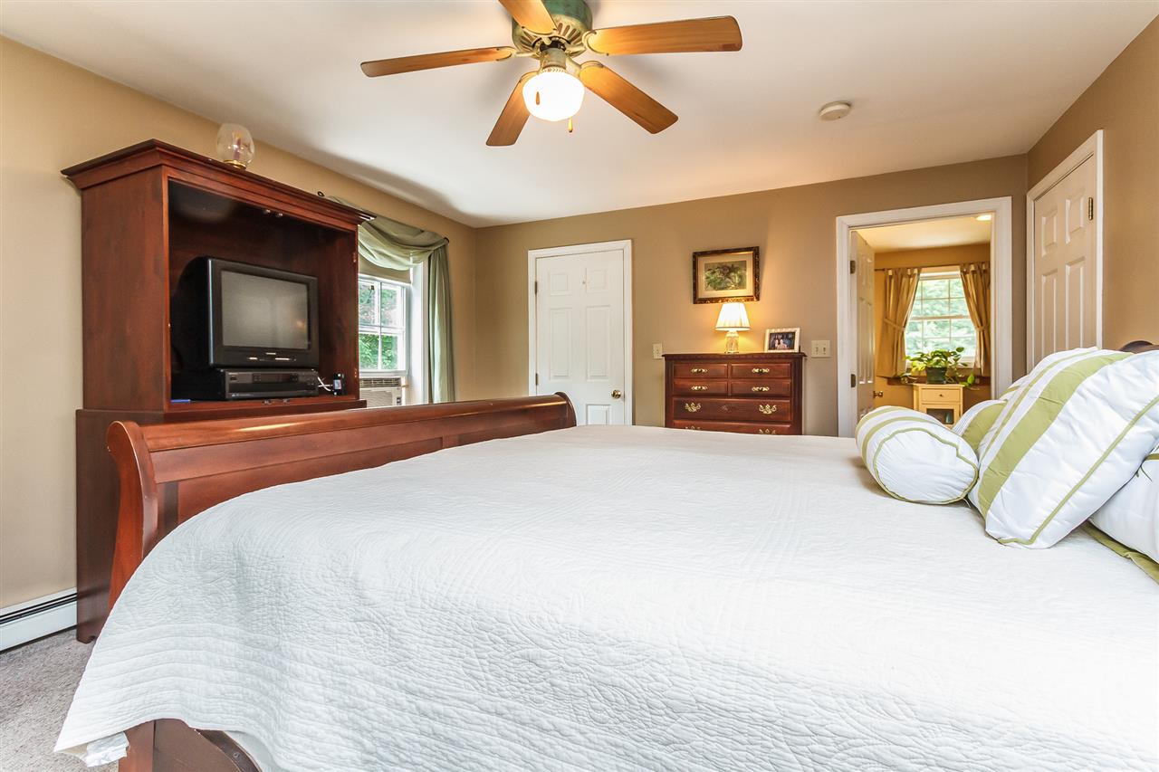 615 Bedford Road New Boston, NH 03070 - Photo 20 of 40
