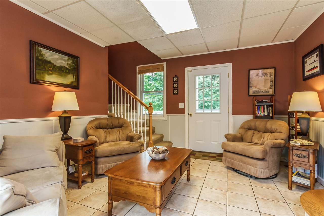 615 Bedford Road New Boston, NH 03070 - Photo 6 of 40