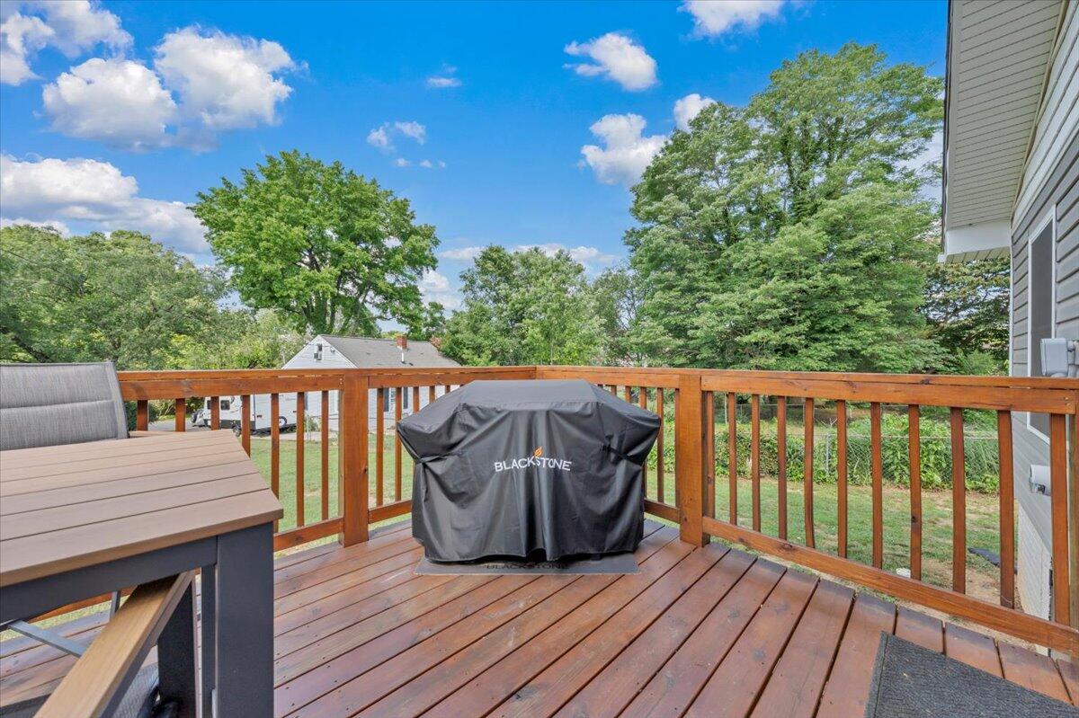 1101 Gearhart Road Southeast Roanoke, VA 24014 - Photo 20 of 24 20-MIB03984