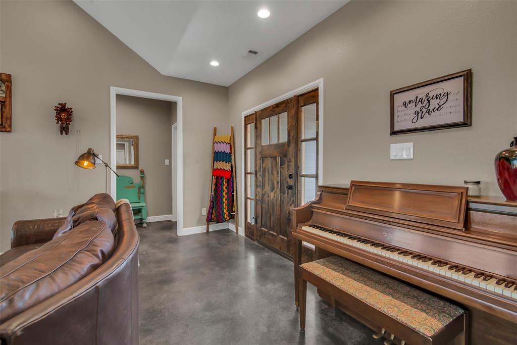 2415 Bucksnort Road Van Alstyne, TX 75495 - Photo 9 of 35